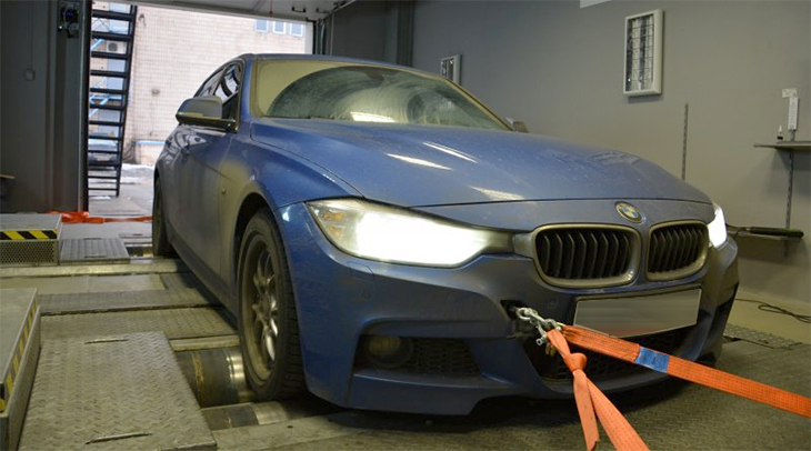BMW 320i